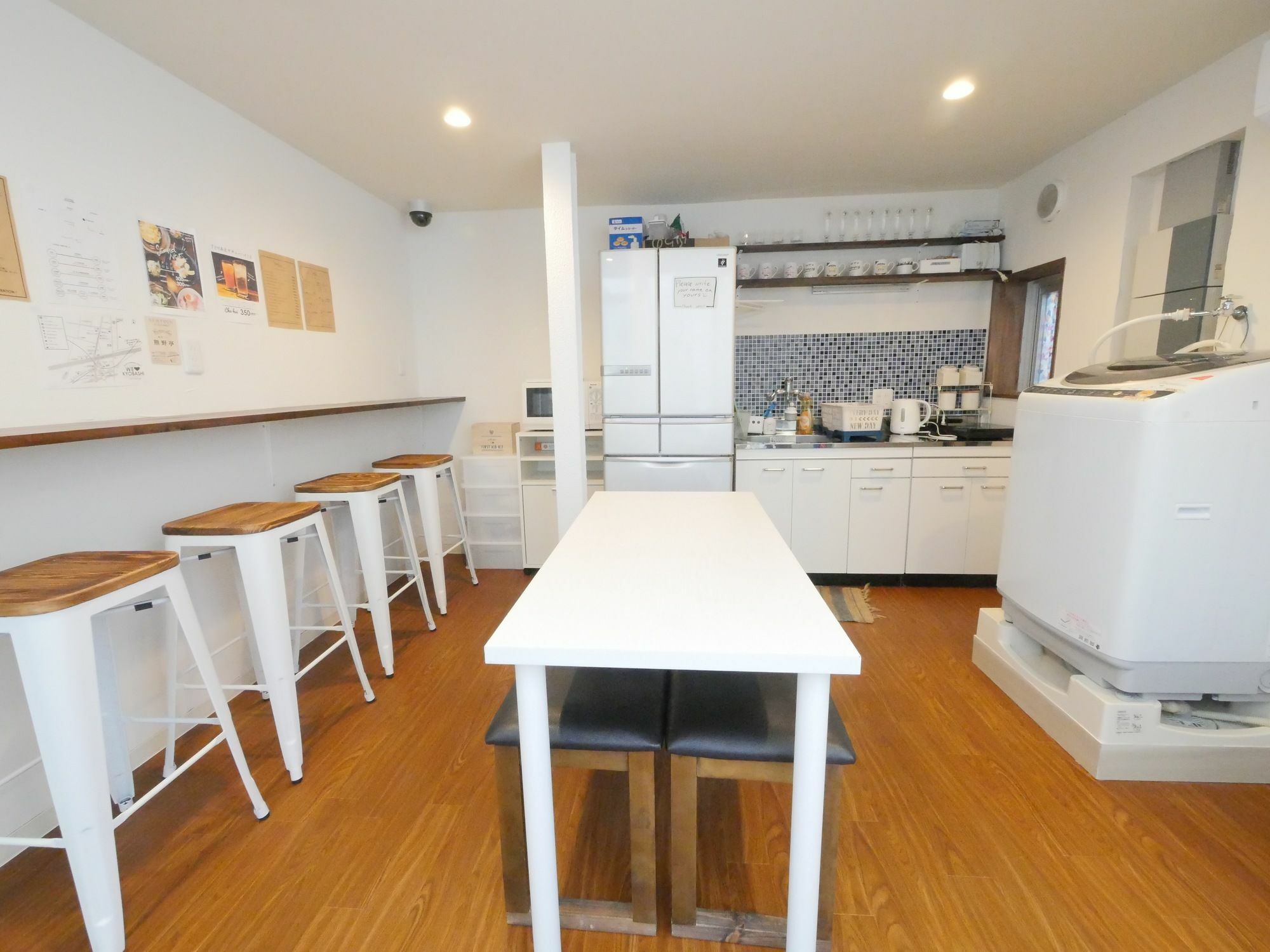 Guest House Onoya Ōsaka Extérieur photo